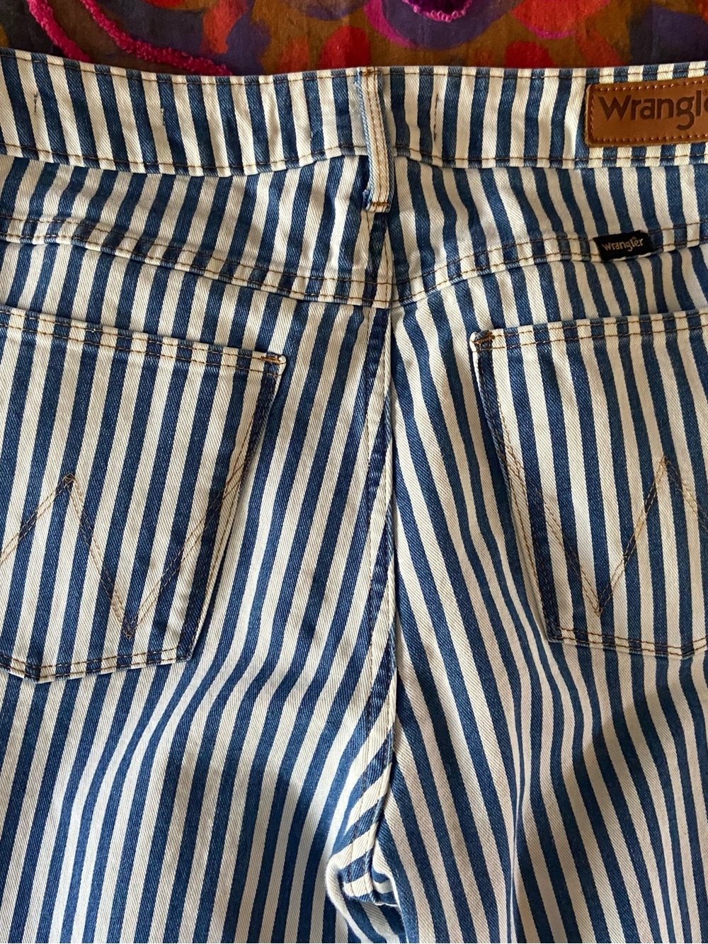 Wrangler Blue and White Striped High Rise Fierce Flare Women’s Jeans 30 EUC